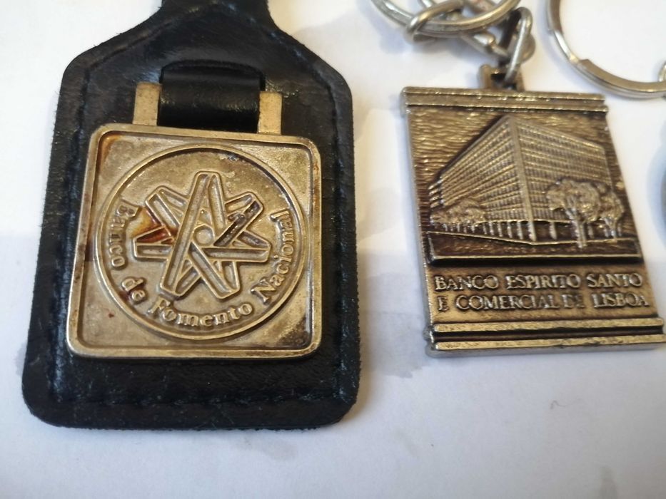 Porta chaves de vários bancos