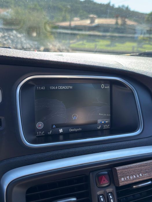Volvo V40 D2 R-Design 1.6 Diesel full extras