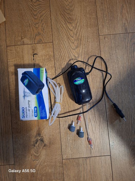 Napowietrzacz do akwarium Sobo SB-748