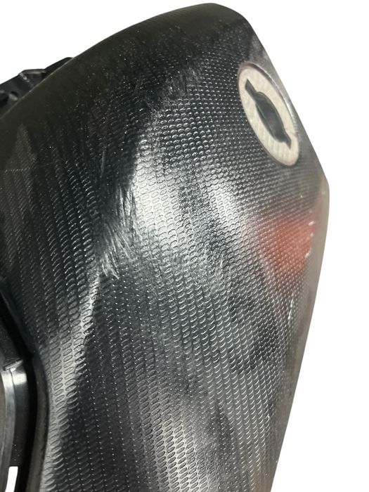 111. Wypelnienie wlot powietrza prawy Yamaha MT-07 13-17