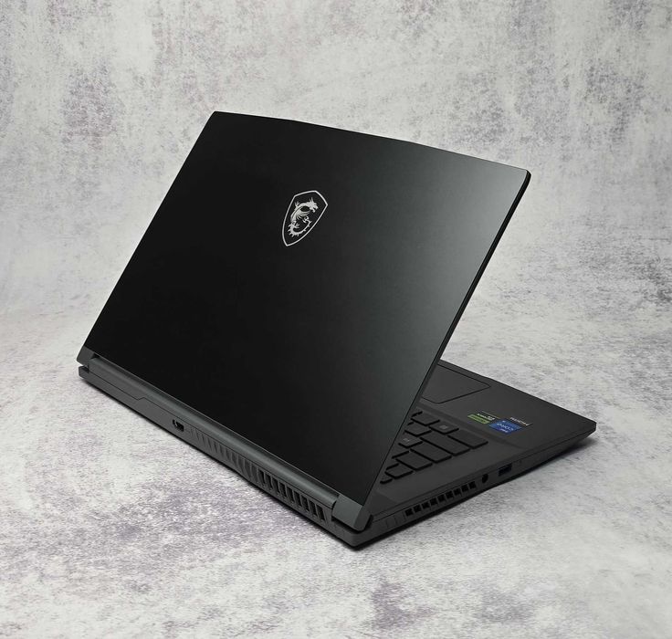 Ноутбук 15.6" MSI Gaming Thin 15 B12VE i5-12450H 32/1Tb RTX 4050 Новий