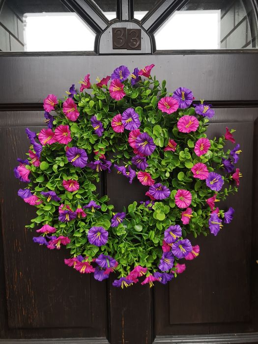 Wianek na drzwi 50 cm sztuczny duży wieniec surfinie różowy fioletowy