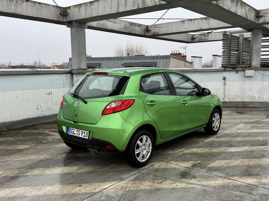 Mazda 2 1.3 benzyna 75KM na lancuchu Alufelgi Niski przebieg klima