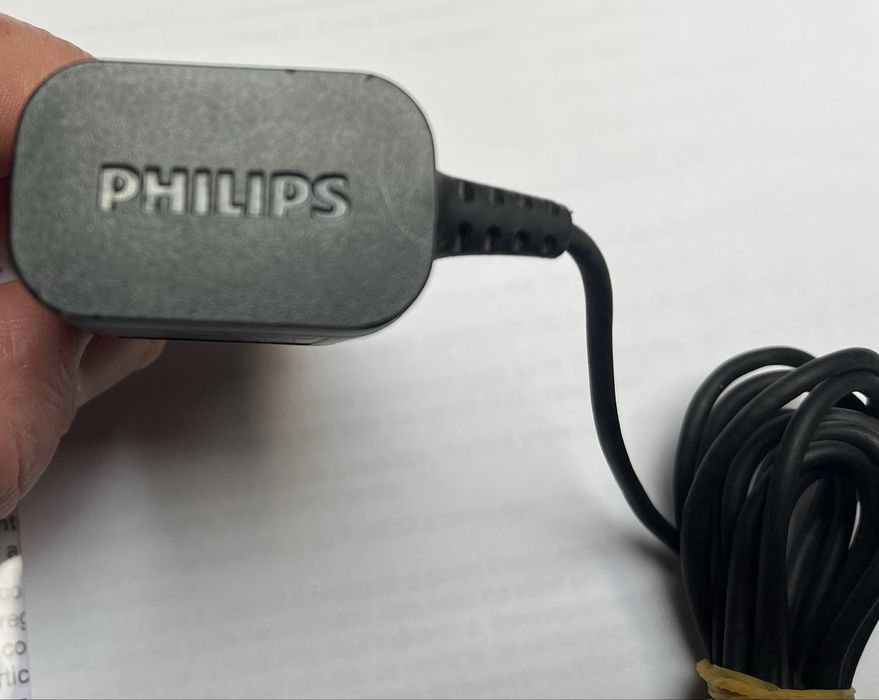 Vendo carregador para maquina de Barbear Philips