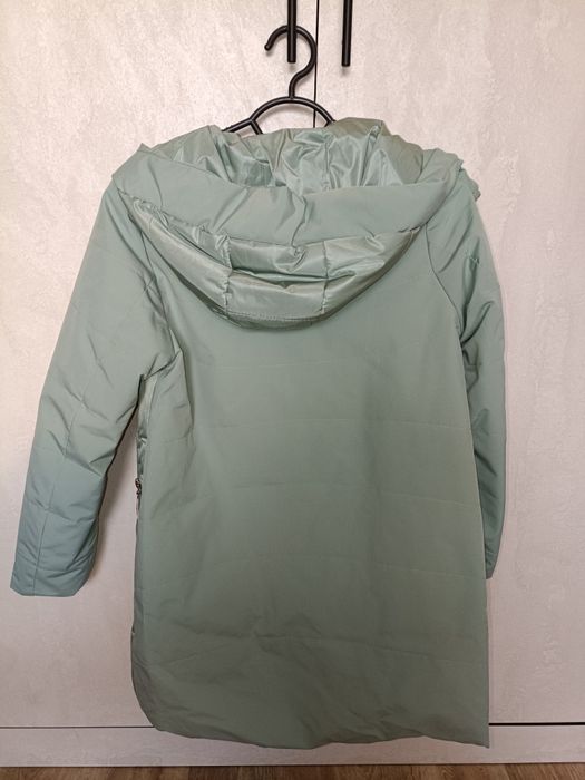 Куртка,плащ,пальто,вітровка на дівчинку 140