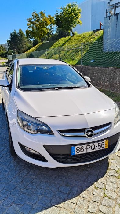 Opel Astra Sports Tourer 1.3 cdti — photo 3