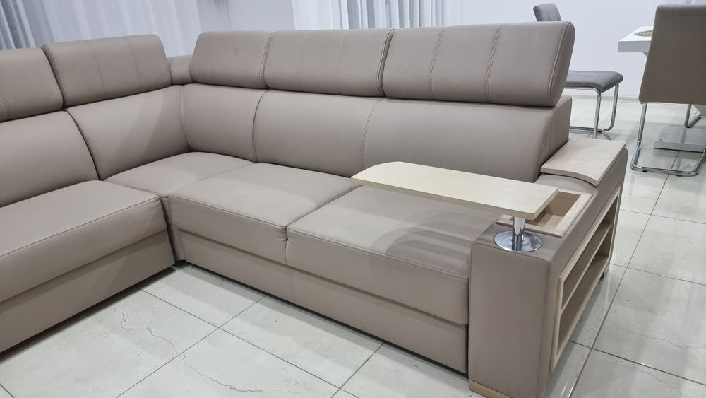 Narożnik z funkcją spania 266 x 266 eko skóra beż  wygodny zadbany