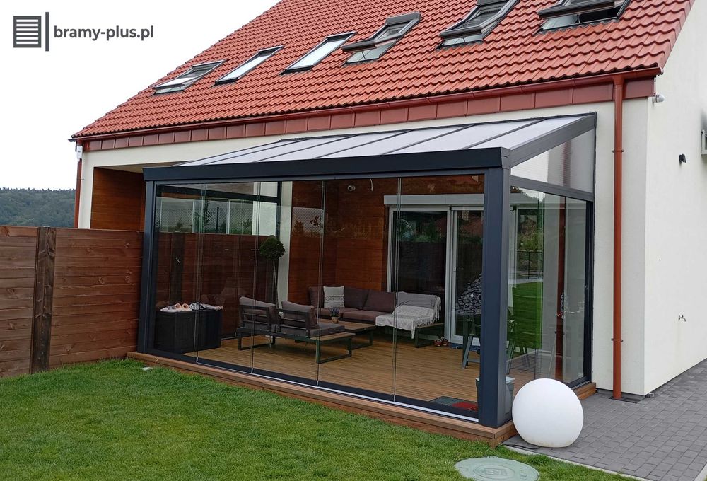 Zadaszenie tarasu aluminiowe, kremowe, białe, jasne, lamelowe, pergola