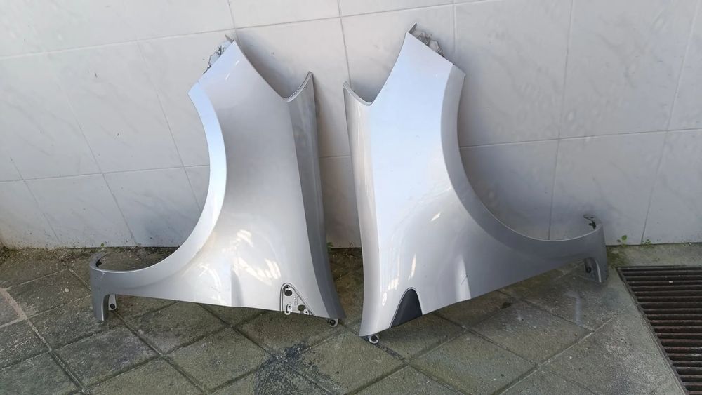 Guarda lamas direito Renault Clio 3 III 2008