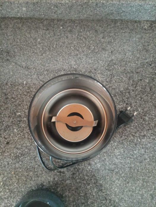 Moinho de café DELONGHI