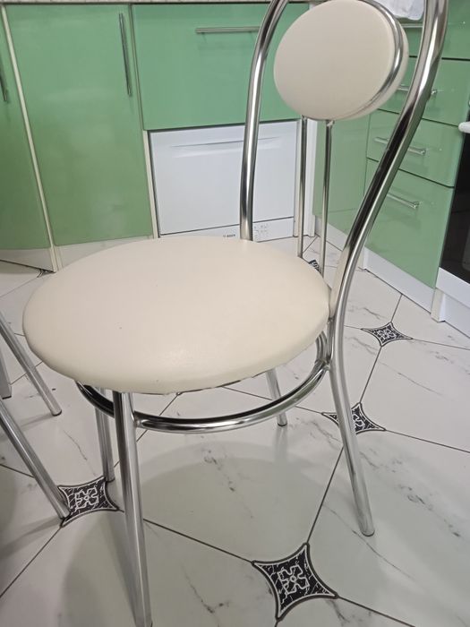 Стільці кухонні, барні