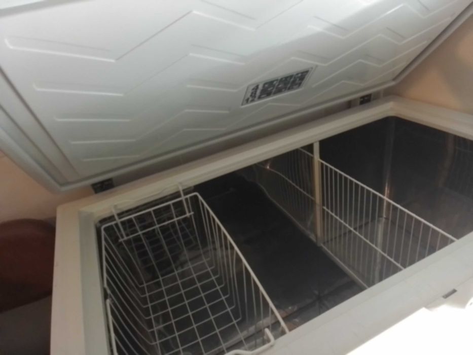 Arca congeladora Medidas 60cmx100cmx85cm