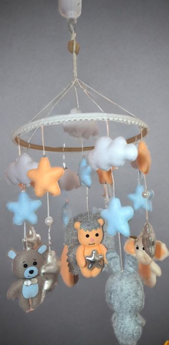 Мобиль ручной работы на кроватку с музыкальным блоком, флешкой .