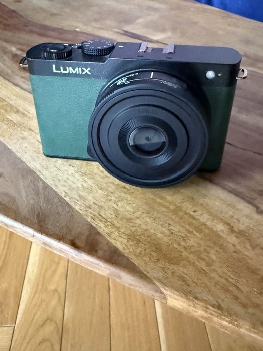 Panasonic DC-S9 Lumix kompaktowy pełnoklatkowy aparat bezlusterkowy