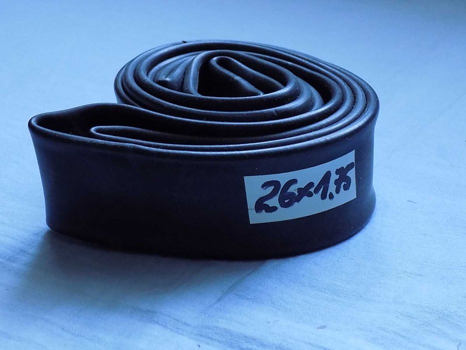 Dętka Rowerowa - Dębica - 26 x 1,75 - (dł. wentyla 35 mm)