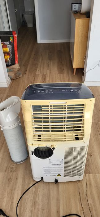 Ar condicionado 11000btu portátil