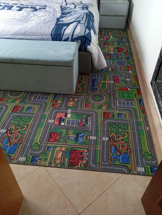 Vendo tapete para quarto