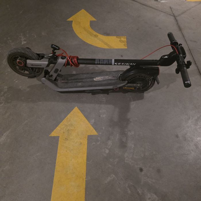 Vendo trotinete segway ninebot e3