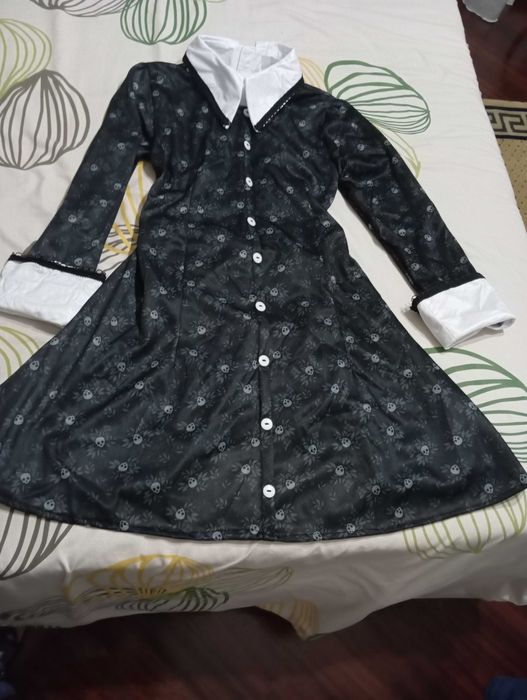 Disfarce Infantil WEDNESDAY (Toys r us)