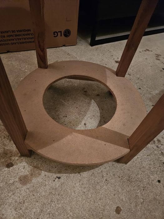 Mesa circular de madeira