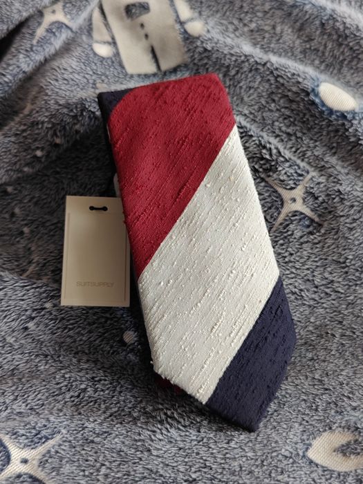 Suitsupply krawat Szantung jedwabny made in Italy