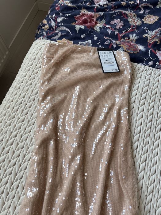 Cekinowa Sukienka Pull&bear r.S brudny róż