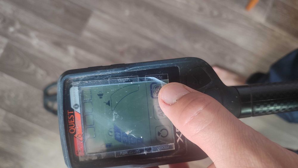 Металлоискатель Quest X5