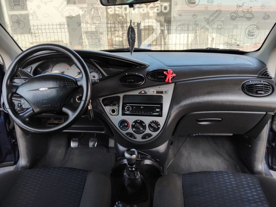 Vendo Ford Focus 1.8 TDDI