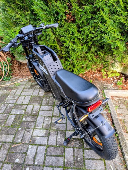 Bicicleta elétrica estilo Moto VARUN X-PLORER RAPTOR grande Autonomia