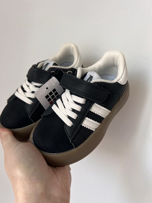 Кросівки для хлопчика розмір 28-18см,31-19,5см. Розпродаж!!!