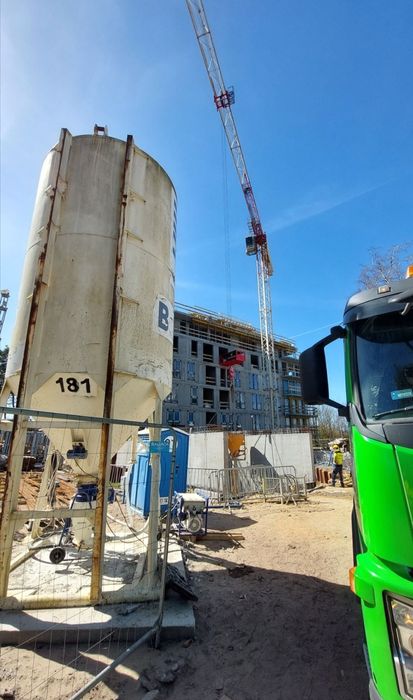 TYNKI MASZYNOWE Gipsowe i Cementowo Wapienne oraz POSADZKI z Mixokreta