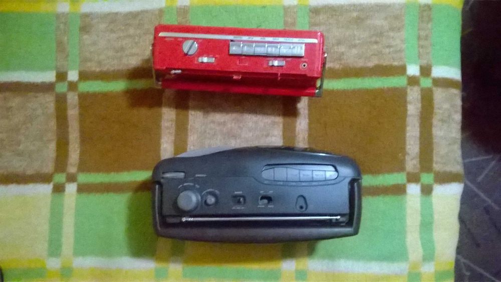 Zabytkowe radiomagnetofony - GRUNDIG RR 276L i SATELLITE AJ-161C