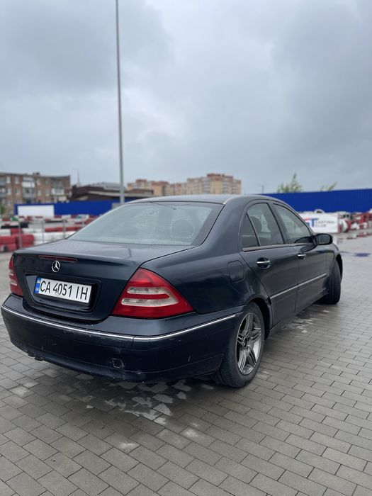 Mercedes Benz 2.7 CDI НЕ на ходу ( під розборку цілим ) 2.7 TDI