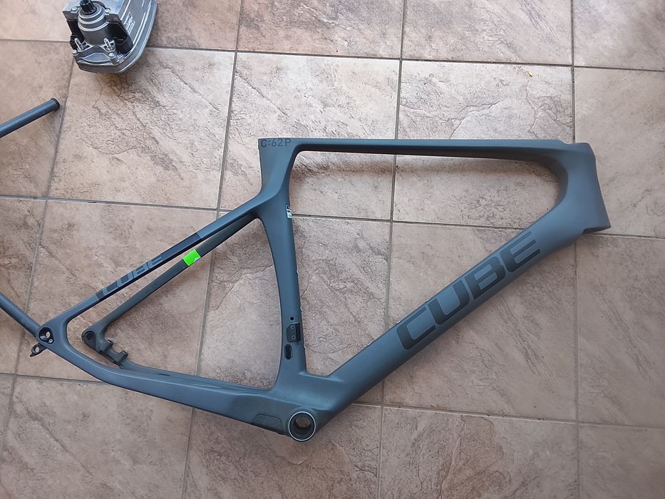 Rama szosowa carbonowa cube agree pro c62 rozmiar 56