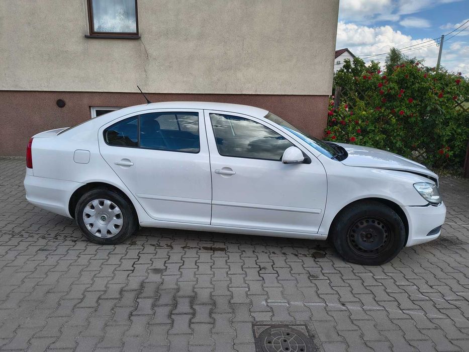 Skoda Octavia II Lift 1.6 TDI cała na części CAYC LF9E