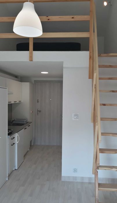Apartament z antresolą w centrum, klima, szybkie wifi - miesiąc gratis