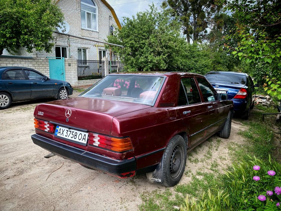 Mercedes Benz 190