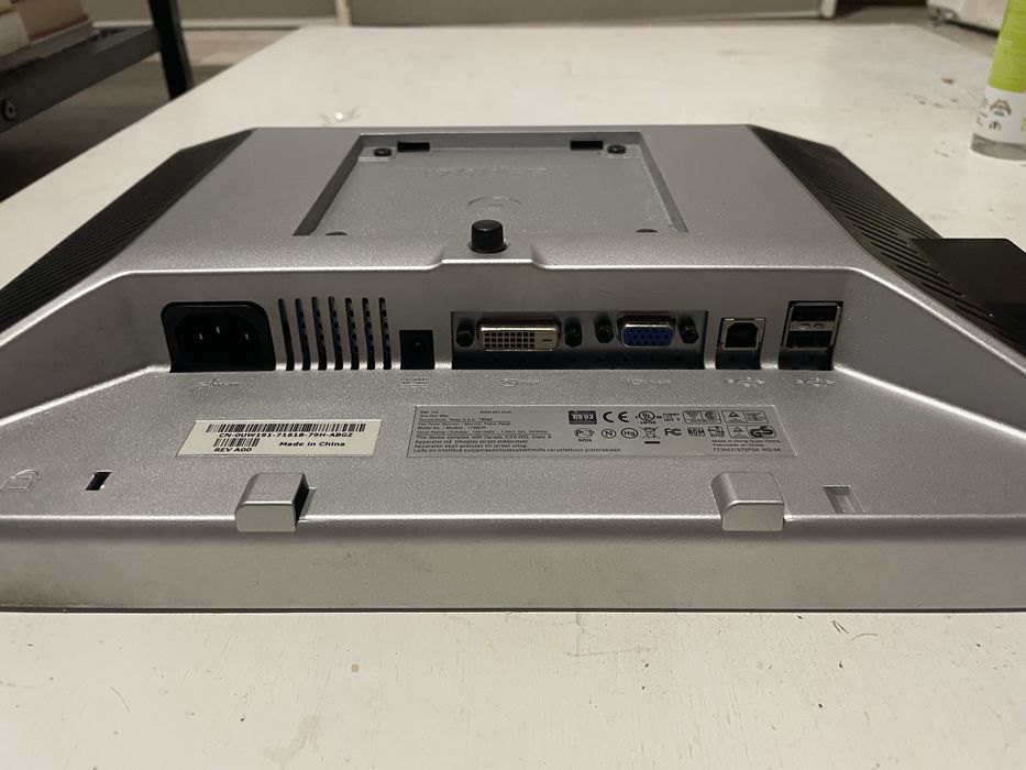 Stary Monitor Dell sprawny