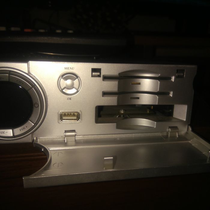 Продам спутниковый тюнер