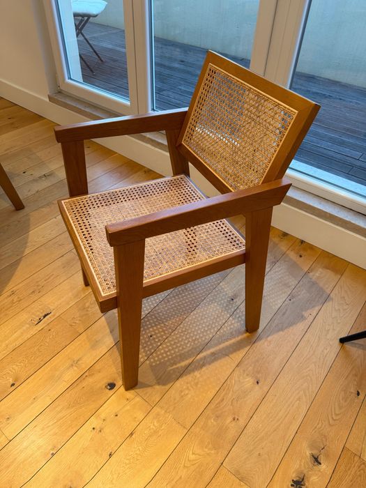 Cadeiras de madeira