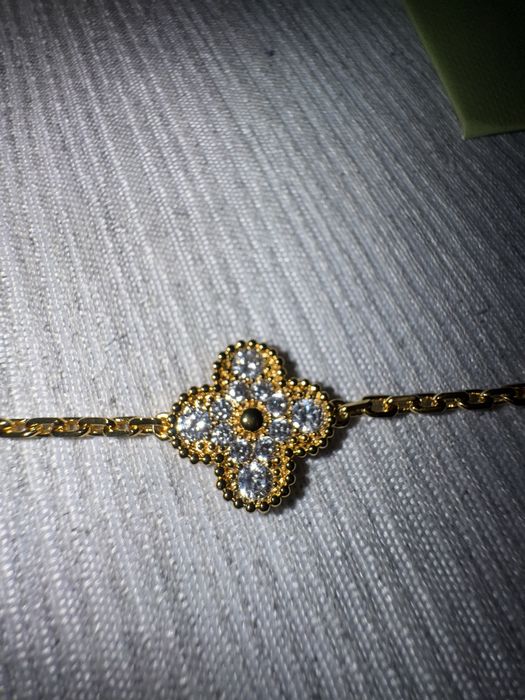 Pulseira Van Cleef & Arpels – Dourada