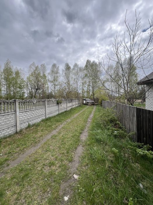 Продаж будинку  з цегли на приватній землі біля ставка