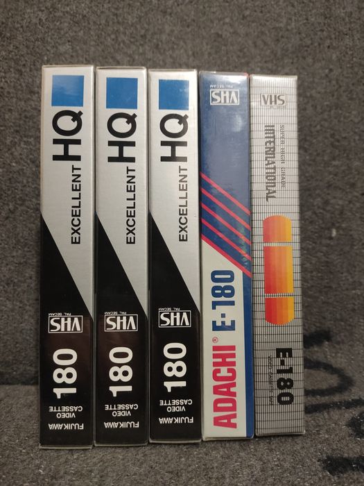 Продам видеокассеты запечатанные новые E-180 відеокасети VHS: 709