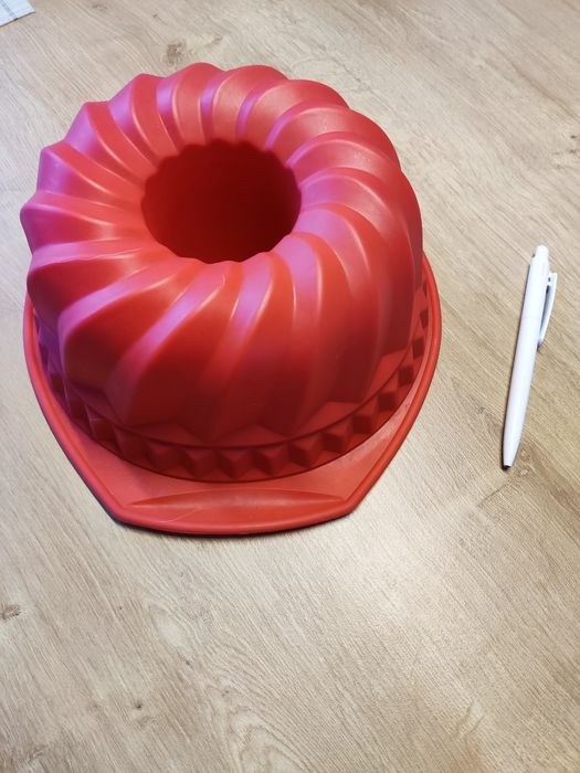 Silikonowa forma do pieczenia babki