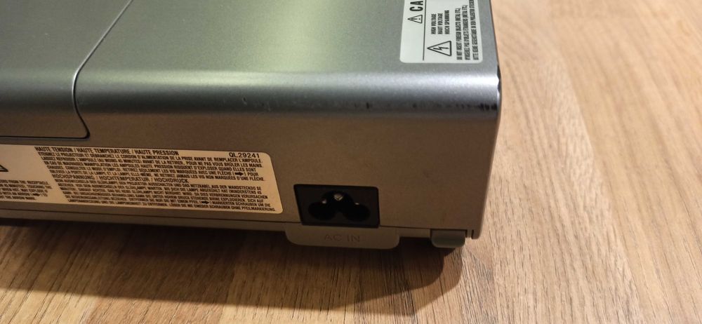 Projektor LCD Hitachi ED-X20 XGA 1024x768