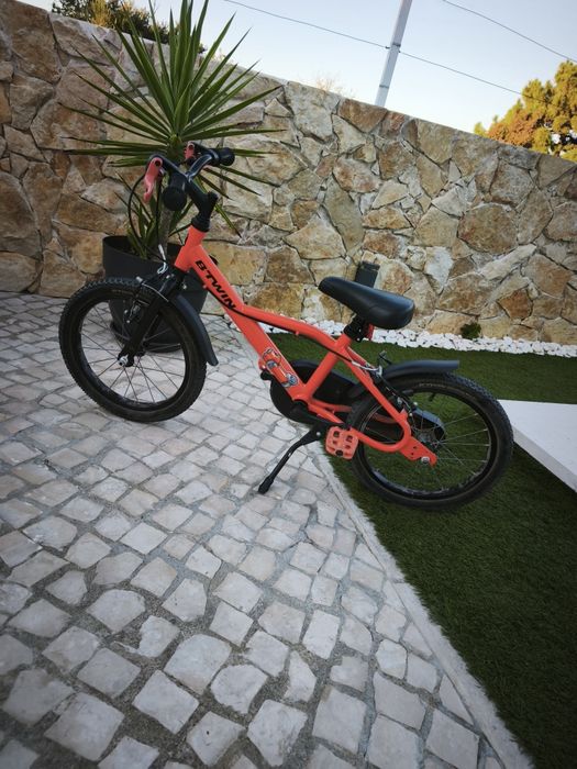 Bicicleta criança menino