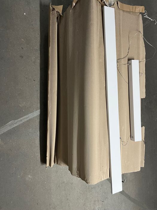 Candeeiro de suspensão branco escritório