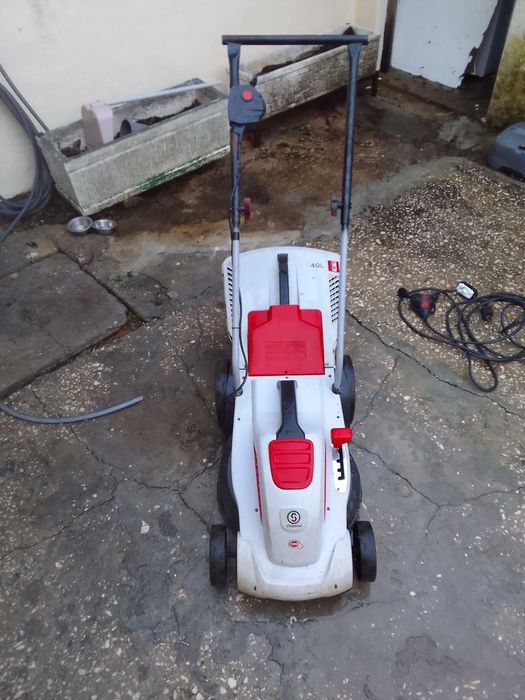 Corta relvas elétrica 15€