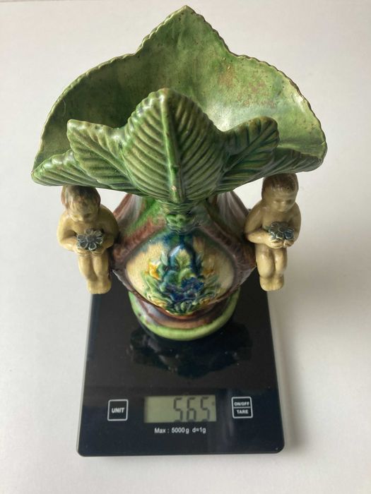 Jarra com 2 meninos em Faiança Caldas da Rainha - Manuel Mafra