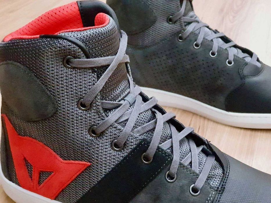 Botas NOVAS Dainese Air Preto/Vermelho. Ventiladas. Nrs 40 42 46